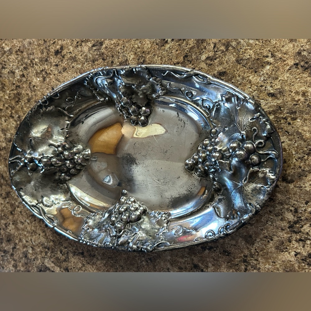 Homan Silver Co “Bread Tray” Quadruple Plated Pattern # 1685 “Special Metal”